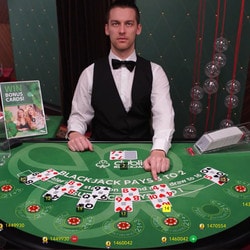 Dublin Blackjack : table de blackjack avec Cartes Chance