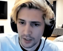 Le streameur xQc interdit de casinos de Loto Quebec