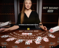 Bet Behind Pro Blackjack sur MagicalSpin